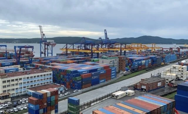 containers sees   reuters file