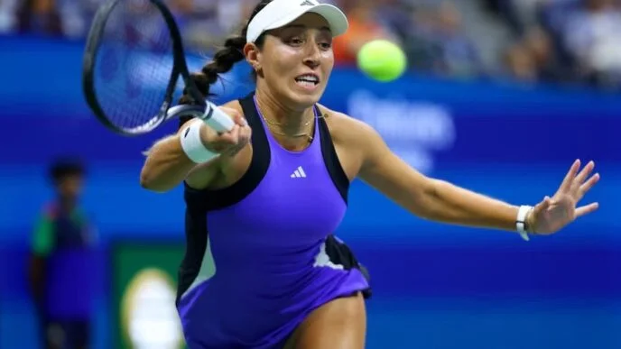 jessica pegula of the us in action during her quarter final match against poland s iga swiatek in us open at flushing meadows new york united states on september 4 2024 photo reuters