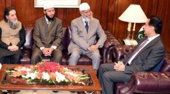 Dr Zakir Naik praises love, hospitality of Pakistanis as he meets top leaders