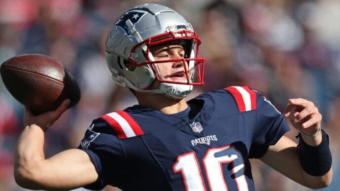 Patriots quarterback Drake Maye won't return against Jets after suffering a concussion