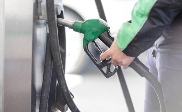 Govt increases petrol prices by Rs 1.35 per litre