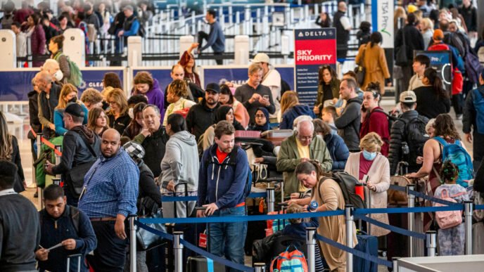 Thanksgiving Day storm batters Northeast with rain and snow, delaying travel