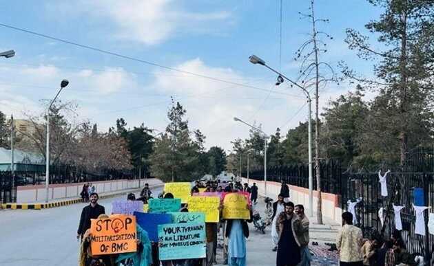 Medical students protest campus closure, security crackdown