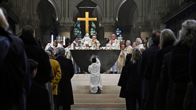 Paris’ Notre Dame celebrates first Sunday Mass since fire five years ago