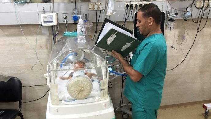 Premature babies at risk as Israeli forces besiege Gaza hospital, director warns