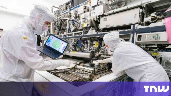 ASML rebounds, expects DeepSeek's AI leap to boost chip demand