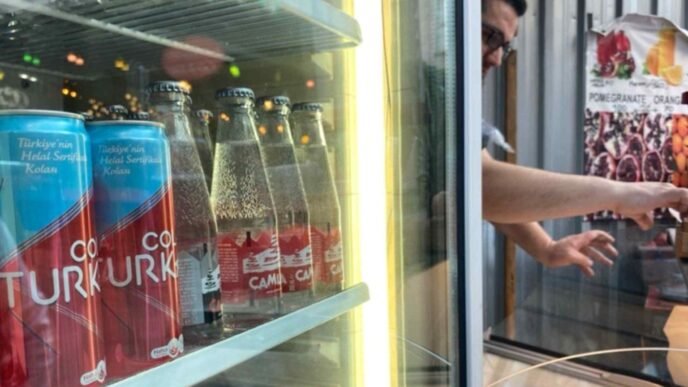 Coke boycott over Gaza boosts Japanese-owned Turkish cola