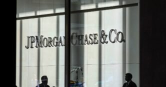 JPMorgan Chase posts record profit as the bank's massive scale pays off