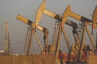 Oil prices decreases as Russia sanctions stay in focus