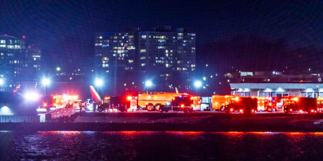 Plane crashes near Washington's Reagan Airport, grounding flights