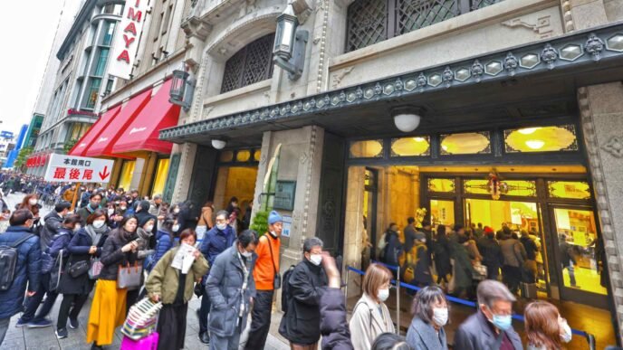 Returning Chinese tourists drive Japan's department store sales
