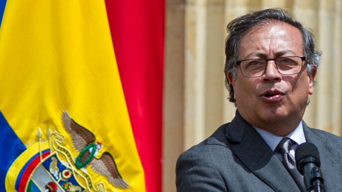Trump announces retaliatory measures after Colombia blocks military deportation flights from U.S.