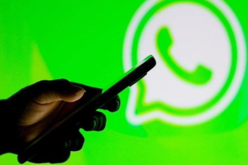 WhatsApp rolls out new camera effects, stickers & reaction shortcut