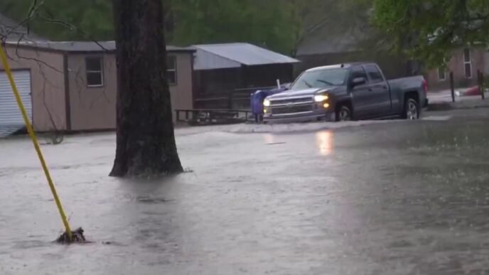 70+ million under threat of severe weather in the South and Eastern U.S.