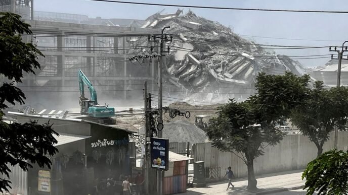 7.7 magnitude earthquake hits Myanmar, shakes buildings in Bangkok