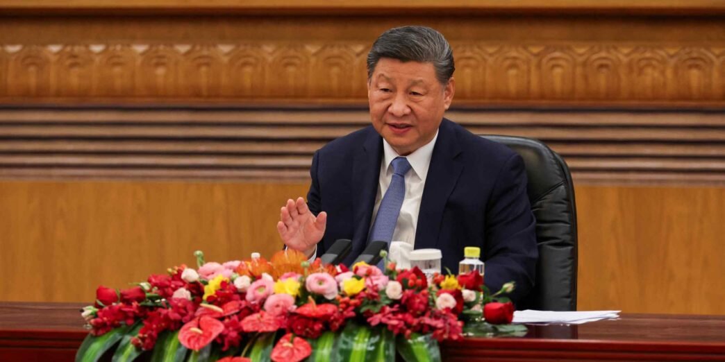 China's Xi Jinping hosts global CEOs as trade tensions heat up