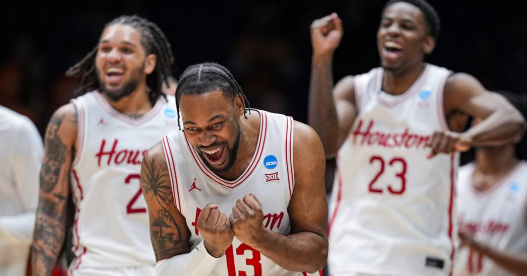 Houston beats Tennessee, becoming the third No. 1 seed to reach the NCAA's Final Four