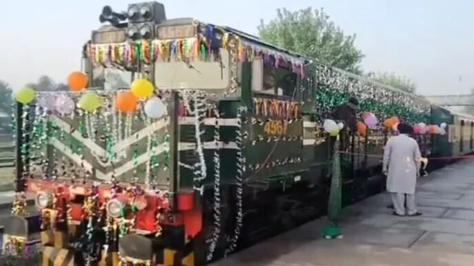 Jaffar Express resumes its services after 15 days suspension