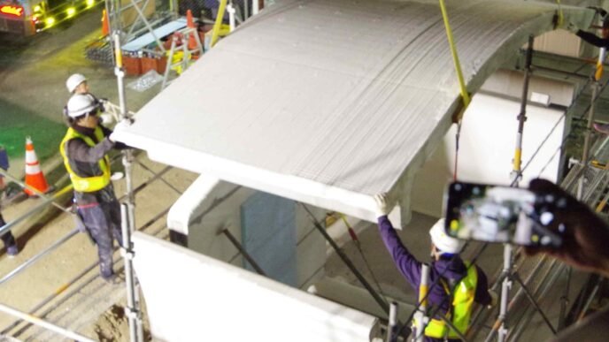 Japan builds world's first 3D-printed train station