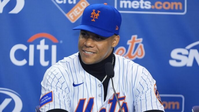 Juan Soto says signing with Mets over Yankees was a 'family decision'