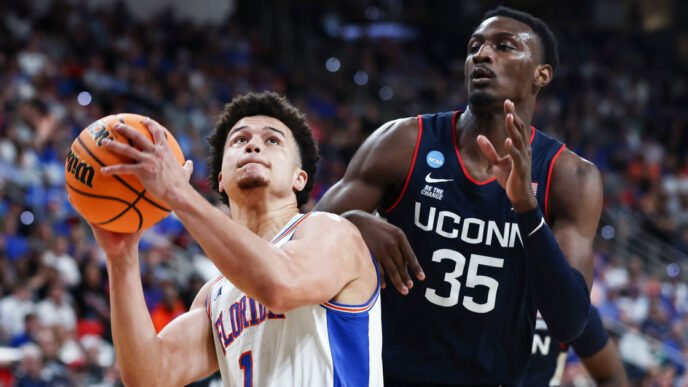 No. 1 seed Florida makes late comeback to survive against eighth-seeded UConn