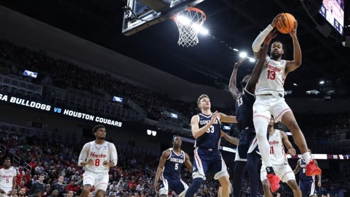 No. 1 seed Houston survives upset scare, holding off No. 8 Gonzaga to reach the Sweet 16
