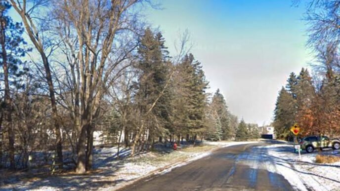 No survivors onboard after small plane crashed into Brooklyn Park, Minnesota, home