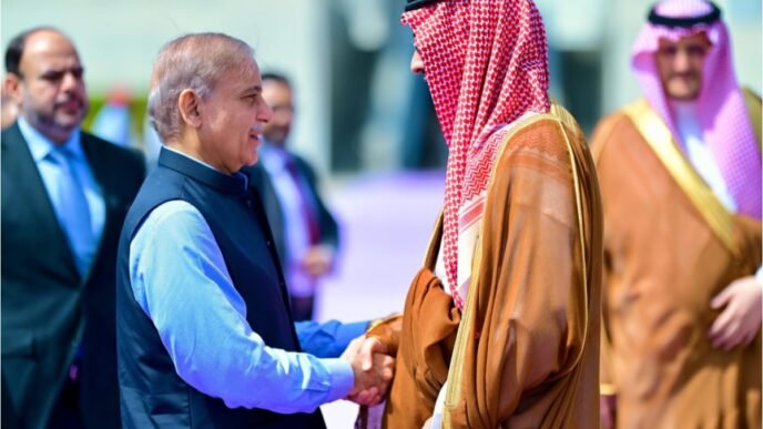 PM departs to Pakistan after completing official visit to KSA