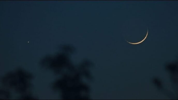 Shawwal moon sighted in Saudi Arabia, Eid to be observed on Sunday