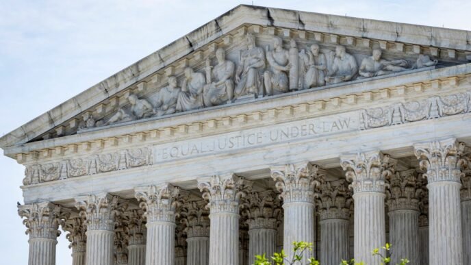 Supreme Court hears FCC case that could weaken power of federal agencies