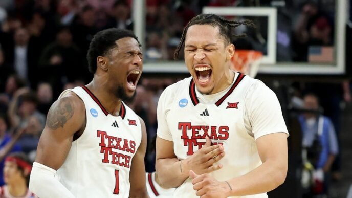 Texas Tech rallies to beat Arkansas 85-83 in OT to advance to Elite Eight