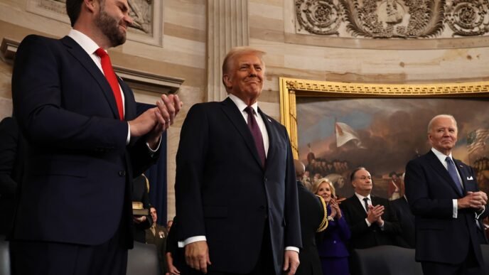 Donald Trump arrives for his inauguration ceremony as JD Vance and Joe Biden look on in the Rotunda of the US Capitol on January 20, 2025 in Washington, DC. Donald Trump takes office for his second term as the 47th president of the US, becoming the second president to serve nonconsecutive terms. Photo: VCG