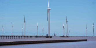 Vingroup to pour up to $30bn into renewables, LNG power in Vietnam