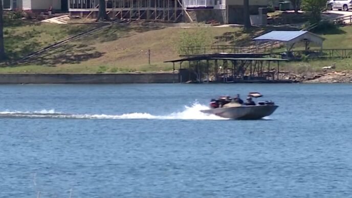3 dead in boat crash at Alabama fishing tournament