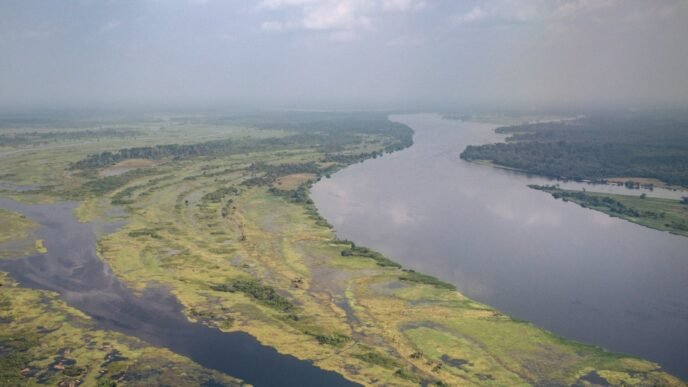50 dead after a boat catches fire in Congo