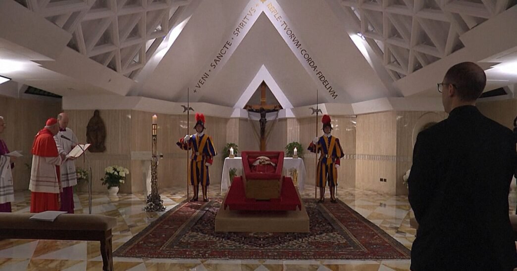 Body of Pope Francis displayed at the Vatican