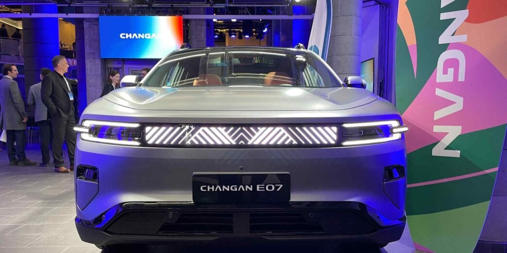 China urges state-owned automakers to combine to boost EVs