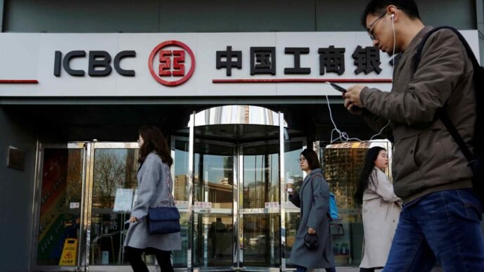 China's biggest banks under pressure as trade war heats up