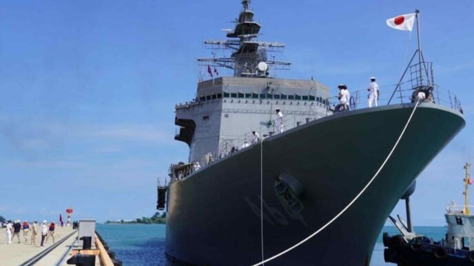 Japanese minesweepers dock at controversial Cambodian naval base