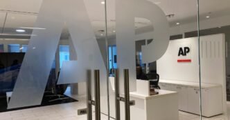 Judge orders White House to lift its ban on The Associated Press
