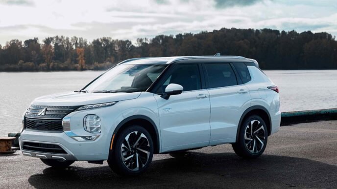 Mitsubishi Motors freezes shipments to U.S. dealerships