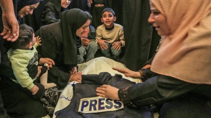 More journalists are killed in Gaza in latest Israeli airstrike
