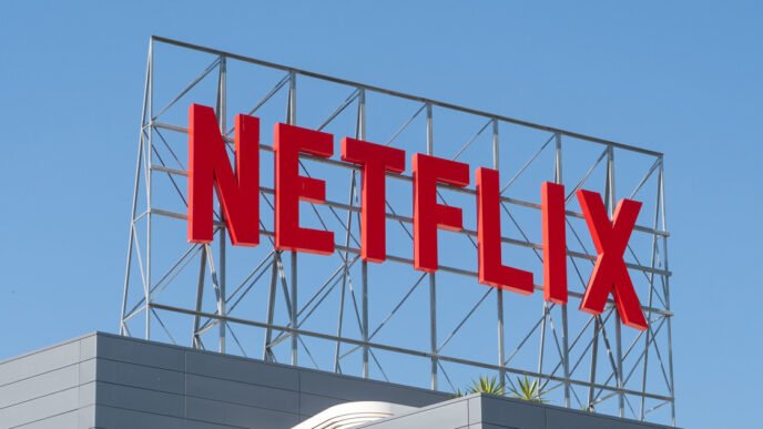 Netflix maintained its 2025 guidance. That may not be the sign of confidence it seems.