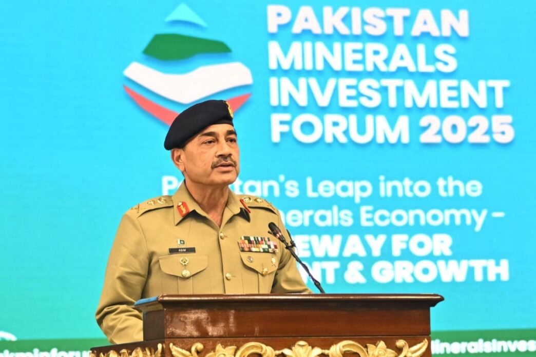 Pakistan Army to ensure foolproof security of investors: COAS   