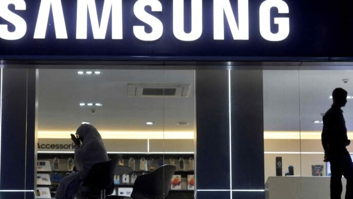 Samsung profit up in Q1 but Trump tariffs cloud chips, smartphones
