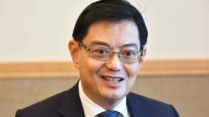 Singapore's former PM-in-waiting Heng not running in election