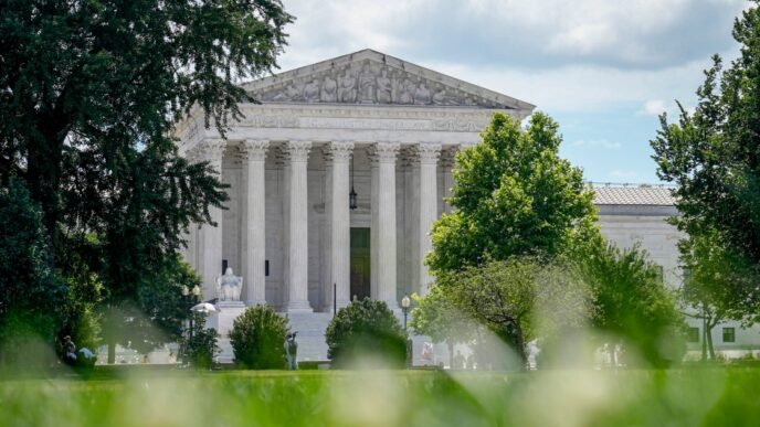 Supreme Court weighs challenge to Obamacare preventive care panel