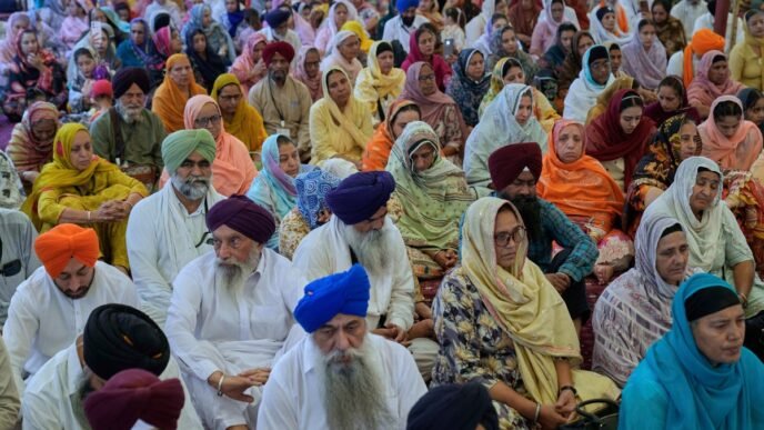 Thousands of Sikh pilgrims visit Pakistan to celebrate Vaisakhi festival