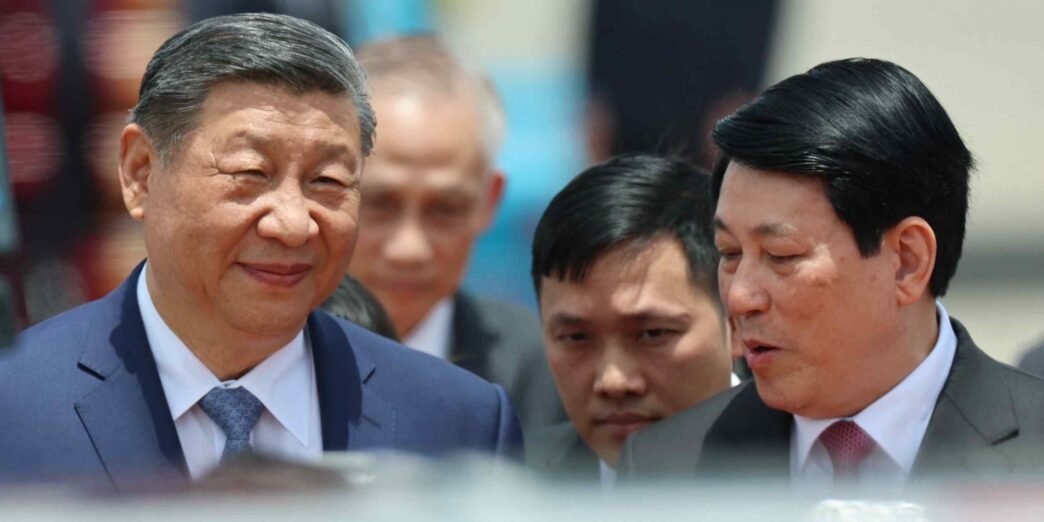 Xi Jinping calls for Vietnam to join China in tackling trade war