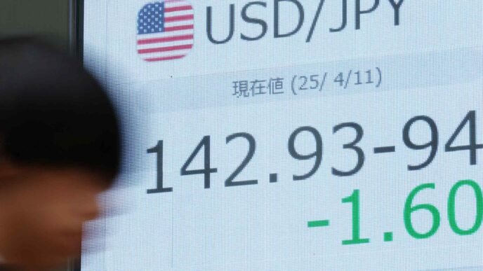 Yen jumps to 7-month high as U.S.-China trade war worsens